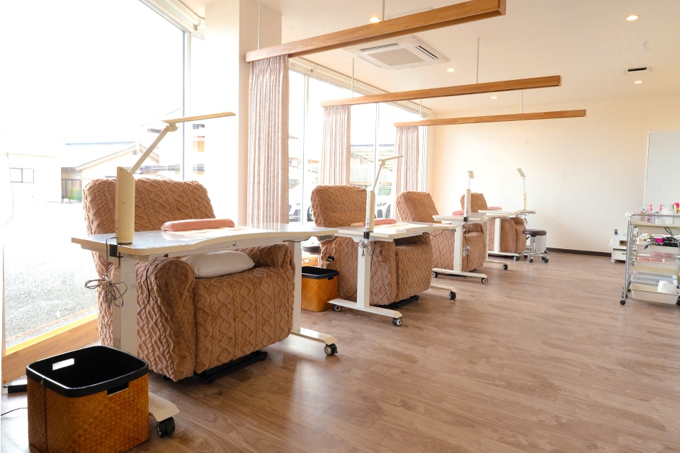 EYELASH ＆NAIL SALON フィーネヴァレンテ アルプス通り店